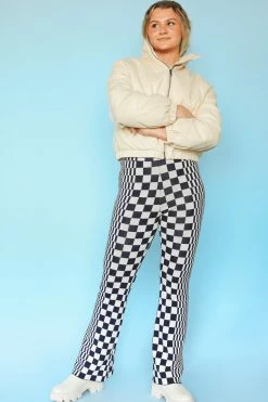 MISS LOVE LENI CHECKER KNIT PANTS