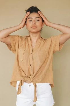 WISHLIST Tops CARMYN FRONT-TIE SHIRT 19 WISHLIST Tops CARMYN FRONT-TIE SHIRT