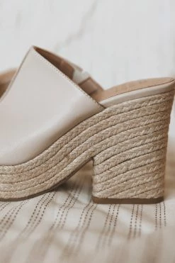 LET'S SEE STYLE SHOES MELISSA SANDALS