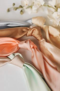 DENIM & DAISY HALFSIE SATIN BANDANA