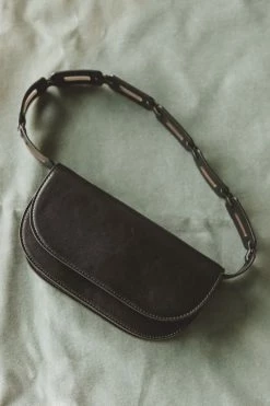 MELIE BIANCO ACCESSORIES INEZ VEGAN SHOULDER BAG · BLACK