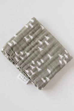 MEBIE BABY PINES BURP CLOTH