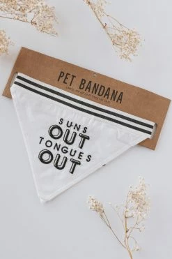 SANTA BARBARA DESIGN STUDIO For Pets PET BANDANA 路 SUNS OUT TONGUES OUT