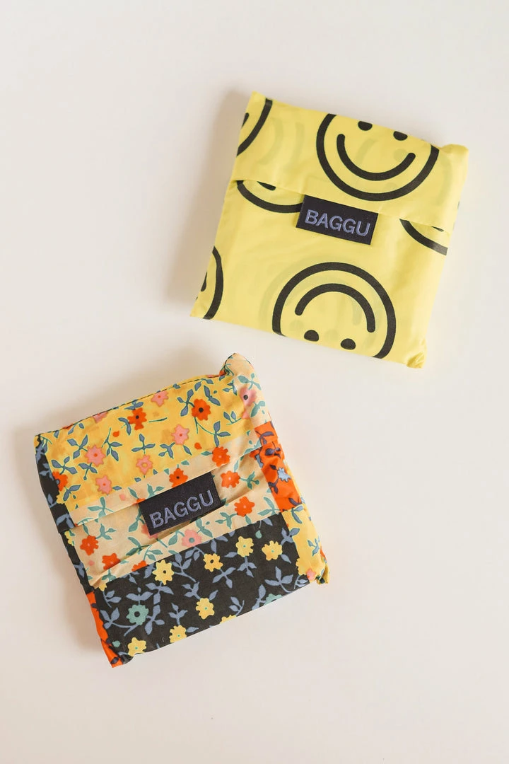 BAGGU REUSABLE BAG · FUN PRINTS Puzzles + Fun 3 BAGGU REUSABLE BAG · FUN PRINTS Puzzles + Fun