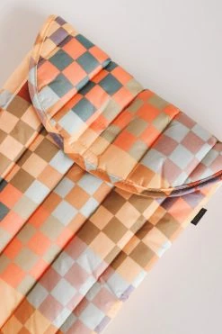 BAGGU PUFFY LAPTOP SLEEVE · 16