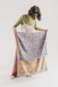 BAGGU PRINTED TOWEL Puzzles + Fun