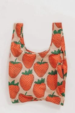 ACCESSORIES BAGGU REUSABLE BAG · FRUITS + FLORALS 21 ACCESSORIES BAGGU REUSABLE BAG · FRUITS + FLORALS