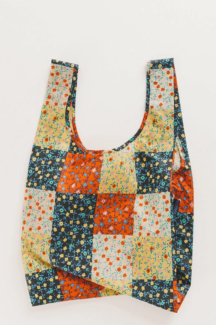 BAGGU REUSABLE BAG · FUN PRINTS Puzzles + Fun 8 BAGGU REUSABLE BAG · FUN PRINTS Puzzles + Fun