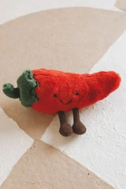 JELLYCAT AMUSEABLES CHILI PLUSH 8"