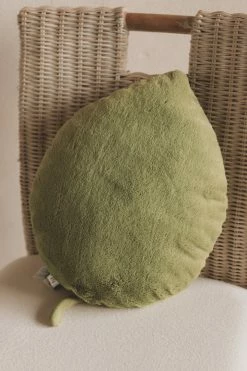 JELLYCAT WOODLAND BEECH LEAF PLUSH 16" LIFESTYLE