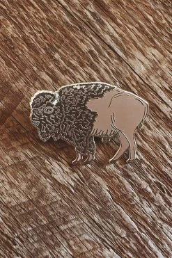 NOTEWORTHY PAPER & PRESS LIFESTYLE BISON ENAMEL PIN