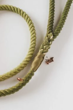 SASSY WOOF LIFESTYLE ROPE LEASH · OMBRE OLIVE