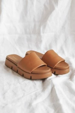 LET'S SEE STYLE GABRIELLE SANDALS