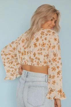 LUSH FIELDS OF GOLD TOP