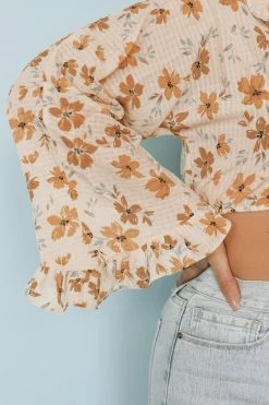 LUSH FIELDS OF GOLD TOP