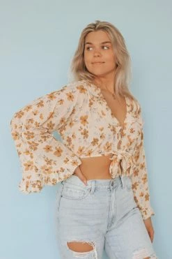 LUSH FIELDS OF GOLD TOP