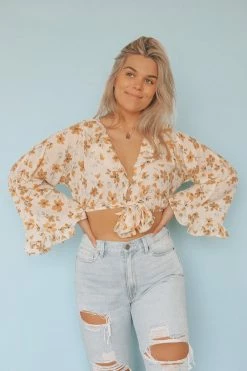 LUSH FIELDS OF GOLD TOP