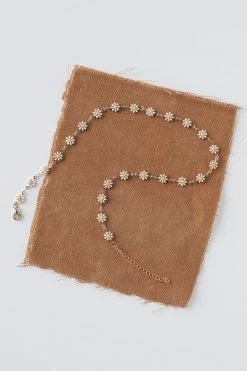 ELLISON + YOUNG ACCESSORIES ALL AROUND DAISY NECKLACE