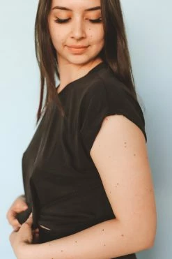 LUSH Tops TAYSHIA TWIST-FRONT TEE 17 LUSH Tops TAYSHIA TWIST-FRONT TEE