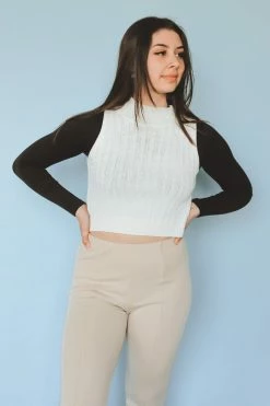 LISTICLE MORNINGSIDE CROP TOP