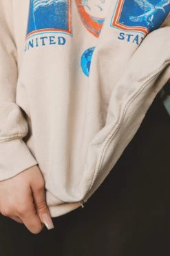 LIVYLU AMERICA PATCH VINTAGE CREWNECK Crewneck Sweatshirts