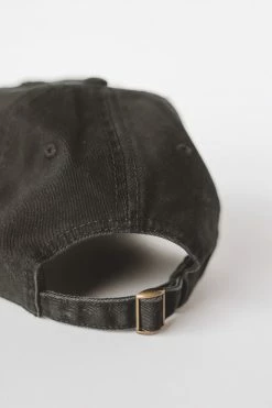 MOM CULTURE ACCESSORIES RAISE GOOD HUMANS BASEBALL CAP