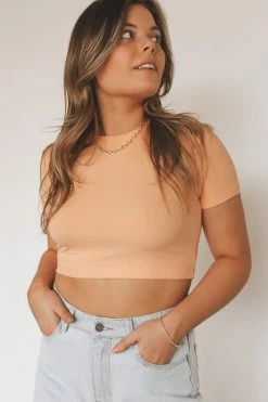 MONO B Tops LENA CROPPED TEE