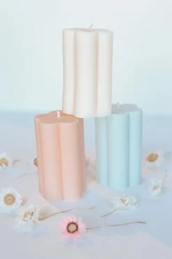 OPAL LIVING Home MINI BLOOM CANDLE · BLUSH
