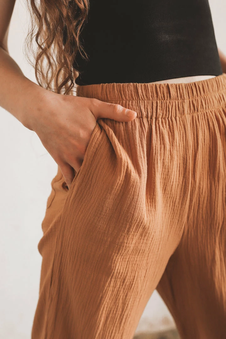 WISHLIST Bottoms DAVINA HIGH-WAISTED PANTS 7 WISHLIST Bottoms DAVINA HIGH-WAISTED PANTS