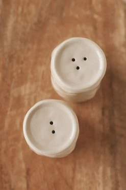 Kittsona SCULPTED STONEWARE SALT + PEPPER SHAKER SET