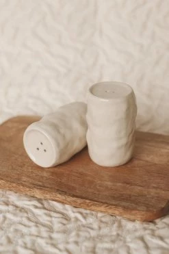 Kittsona SCULPTED STONEWARE SALT + PEPPER SHAKER SET