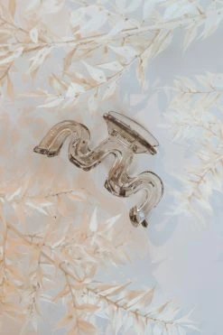 SPACE 46 ACCESSORIES SEMI-TRANSPARENT THREE WAVES HAIR CLIP