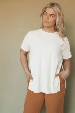 MONO B Tops PIMA COTTON FLOW TOP W/ SIDE SLITS