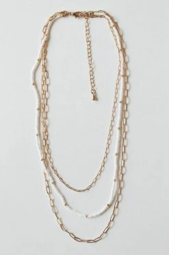 THE LUCKY COLLECTIVE WHITE BEAD + GOLD METAL LAYERED NECKLACE ACCESSORIES