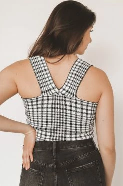 LISTICLE EMMY CROP TOP Tops