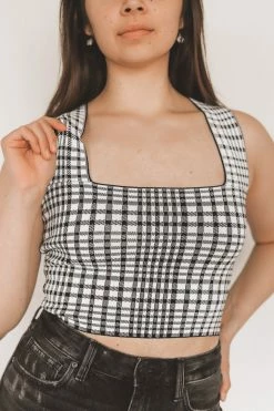 LISTICLE EMMY CROP TOP Tops