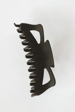 KITSCH RECYCLED PLASTIC JUMBO HAIR CLIP