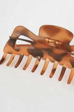 KITSCH RECYCLED PLASTIC JUMBO HAIR CLIP