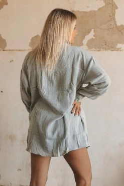 WISHLIST SHORELINE BUTTON-UP 24 WISHLIST SHORELINE BUTTON-UP