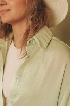 MISS LOVE GWEN BUTTON DOWN BLOUSE