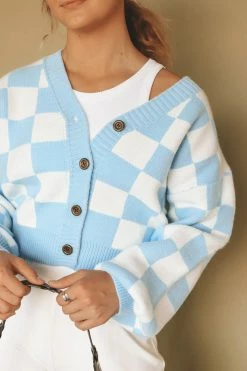 LISTICLE Sweaters THE NEXT MOVE CARDIGAN