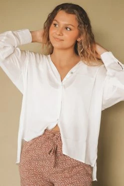 MISS LOVE GWEN BUTTON DOWN BLOUSE