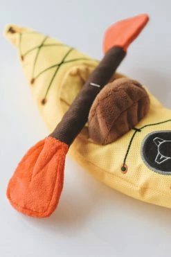 P.L.A.Y PET LIFESTYLE K9 KAYAK DOG TOY