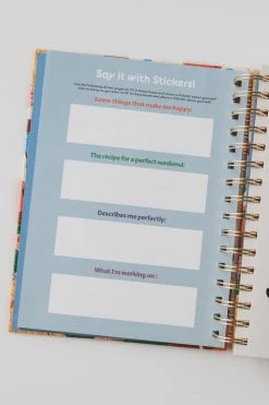 BAN.DO 17 MO. MEDIUM PLANNER · BERRY BUTTERFLIES