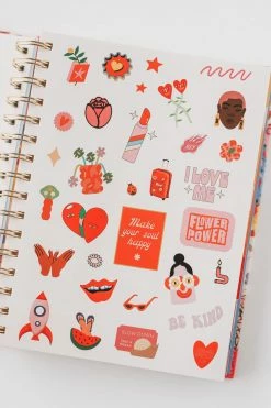 BAN.DO 17 MO. MEDIUM PLANNER · BERRY BUTTERFLIES