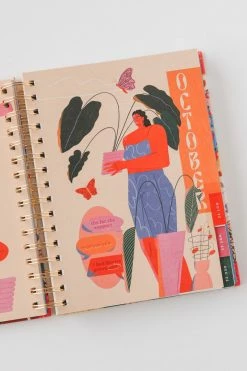BAN.DO 17 MO. MEDIUM PLANNER · BERRY BUTTERFLIES