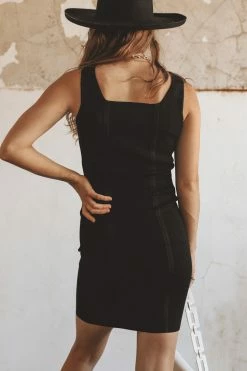 LISTICLE CARISSA DRESS Dresses + Jumpsuits 18 LISTICLE CARISSA DRESS Dresses + Jumpsuits