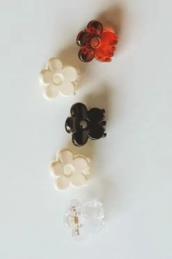 TIEPOLOGY MINI DAISY HAIR CLIP SET (5 PIECES) · CLASSIC ACCESSORIES