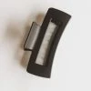 TIEPOLOGY RECTANGULAR HAIR CLIP · BLACK
