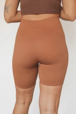 NIKIBIKI CHEVRON HIGH-WAIST BIKE SHORTS